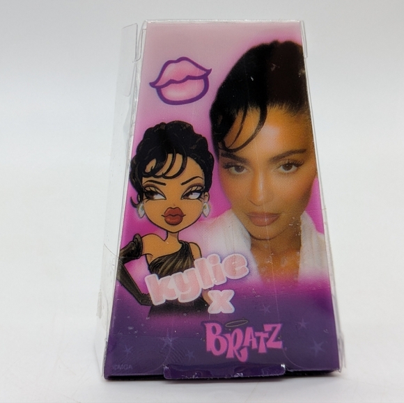 Bratz X Kylie Jenner Mini Collectible Figurine - Picture 2 of 4